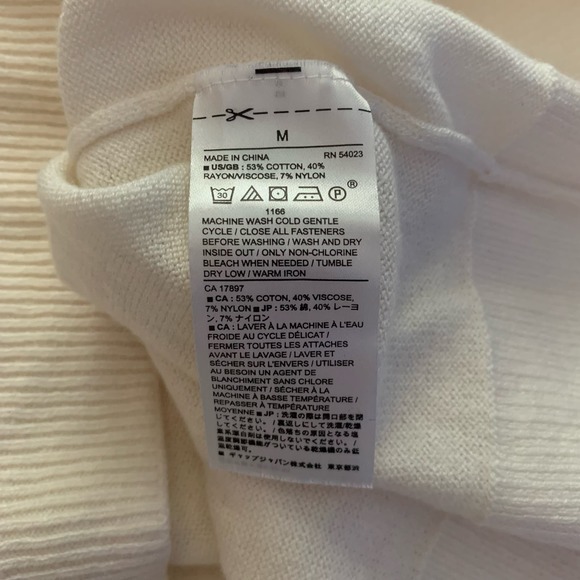 BANANA REPUBLIC Crew Neck Tulip Sleeve W/Bow Tie Detail Cozy‎ Knit Sweater - Picture 9 of 11